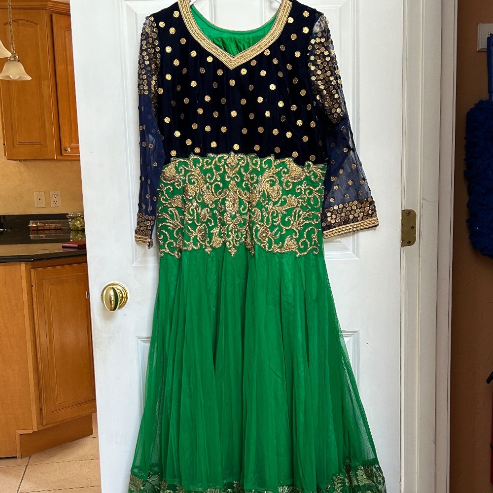 NWT Salwar Kameez